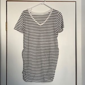 Liz Lange Maternity Striped T Shirt